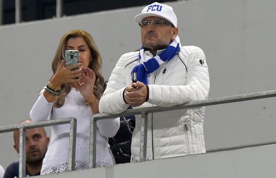 FC U CRAIOVA - U CLUJ 2-3 // VIDEO Adrian Mititelu, propunere în premieră: „Pun eu gazon pe stadion, din banii mei! Dacă Pițurcă se pricepe, înseamnă că am luat-o razna!” » Atacă CSU