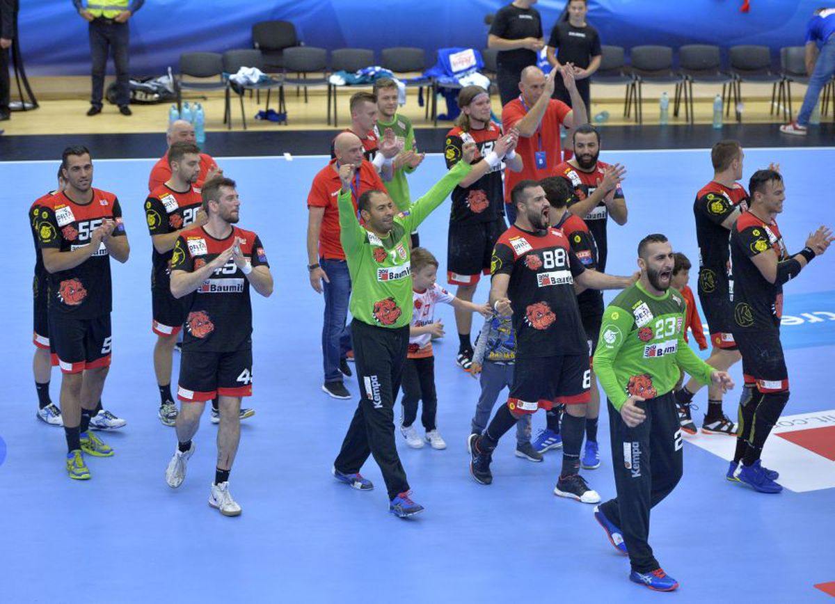 Dinamo - GOG Gudme 35-28 » VIDEO+FOTO Roș-albii înving în derby-ul cu GOG Gudme și sunt lideri în grupa din Liga Campionilor