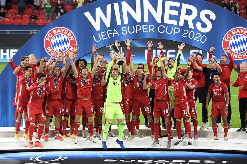 Bayern a luat al patrulea trofeu în 2020 și Flick e primul antrenor german cu acest record // FOTO: Guliver/GettyImages