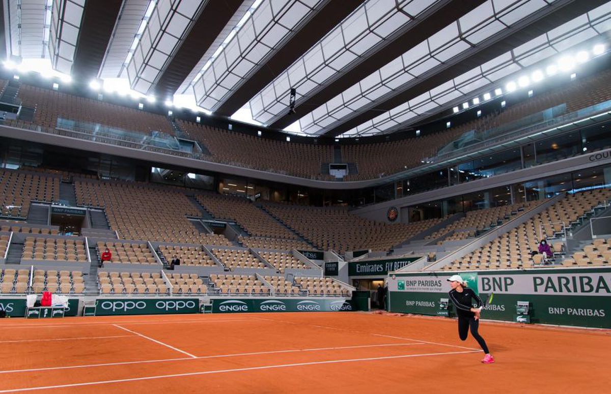 FOTO Simona Halep, antrenament în noul „Philippe Chatrier" » Cum arată arena