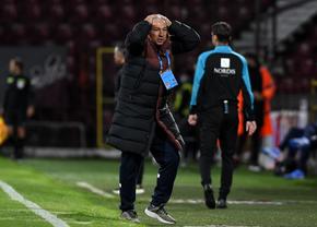 Dan Petrescu, reacție nervoasă după victoria cu Chindia: „Ne batem ca idioții! Nu pot să înțeleg”