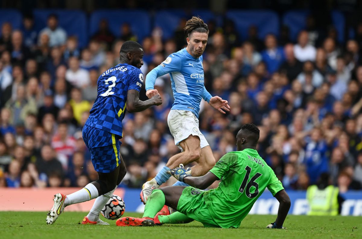 Guardiola e UNIC! A intrat în istorie după un gol norocos » Vezi AICI reușita