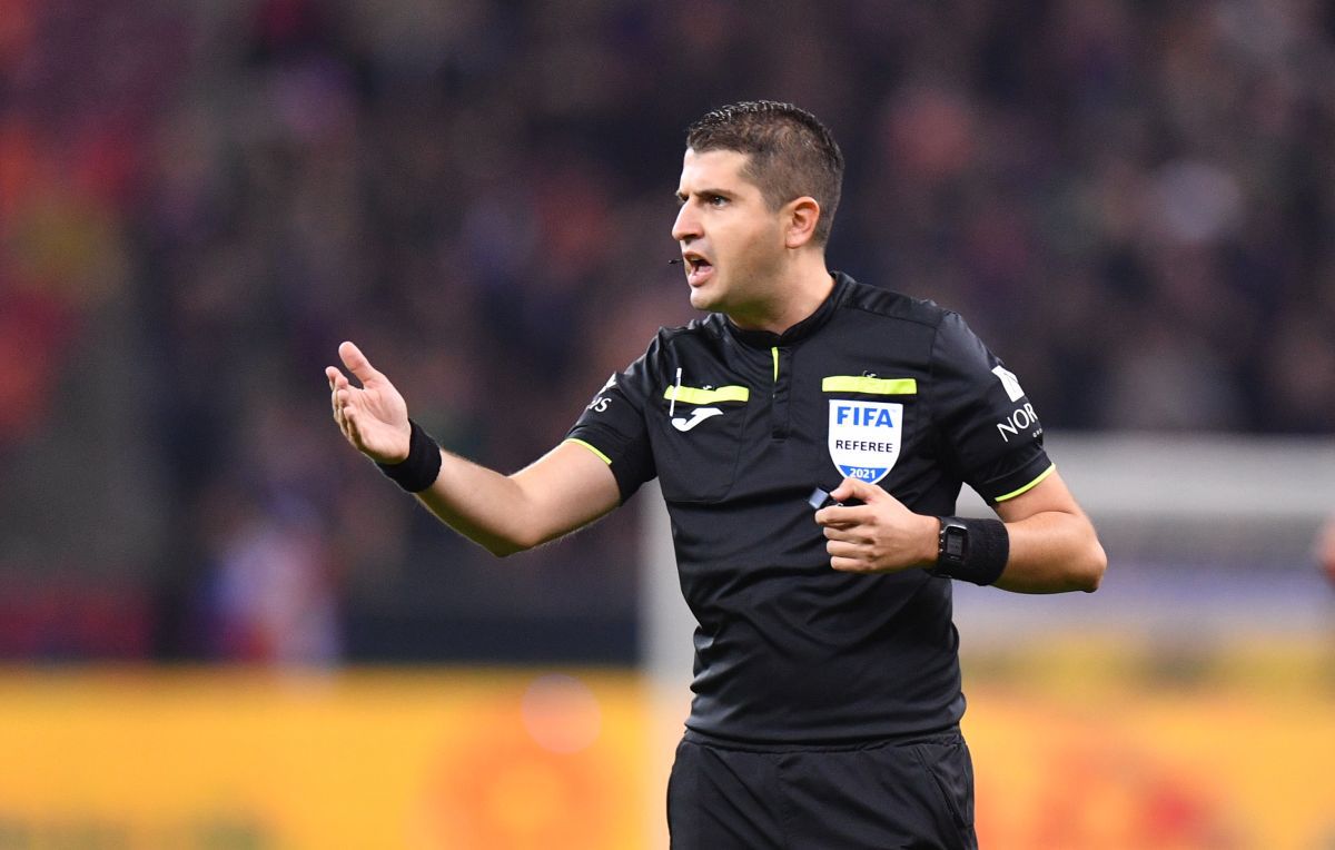 Florin Călinescu, recital la microfon în FCSB - Clinceni: „E vecin cu mine, o aud pe nevastă-sa” + „Îți dau o mașină de spălat folosită puțin”