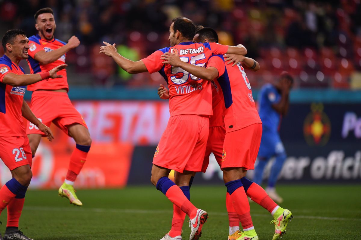 Florin Călinescu, recital la microfon în FCSB - Clinceni: „E vecin cu mine, o aud pe nevastă-sa” + „Îți dau o mașină de spălat folosită puțin”