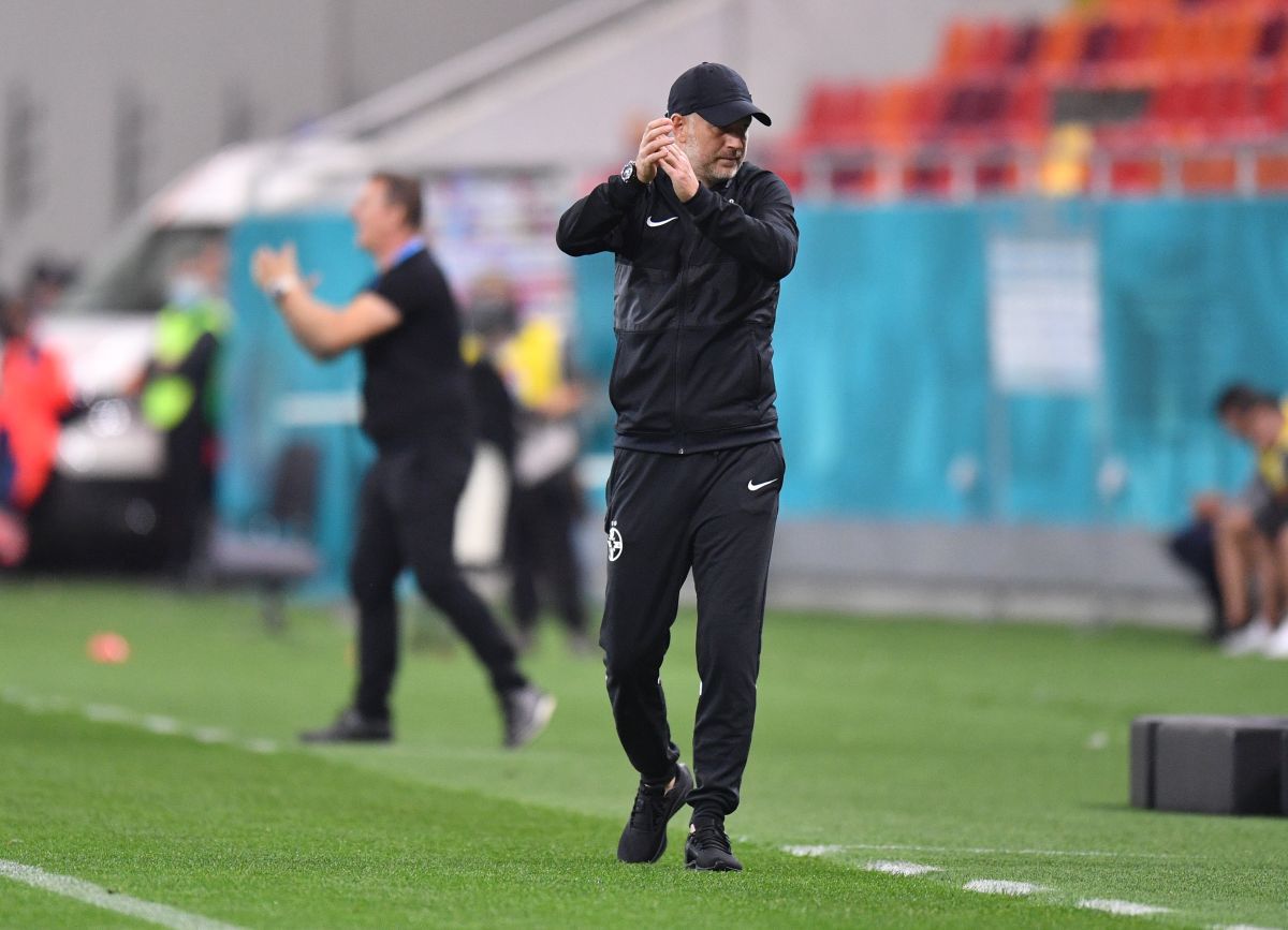 Florin Călinescu, recital la microfon în FCSB - Clinceni: „E vecin cu mine, o aud pe nevastă-sa” + „Îți dau o mașină de spălat folosită puțin”