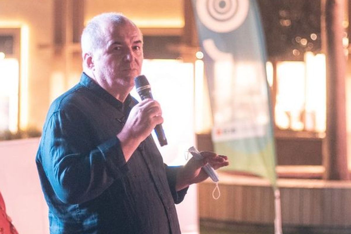 Florin Călinescu, recital la microfon în FCSB - Clinceni: „E vecin cu mine, o aud pe nevastă-sa” + „Îți dau o mașină de spălat folosită puțin”