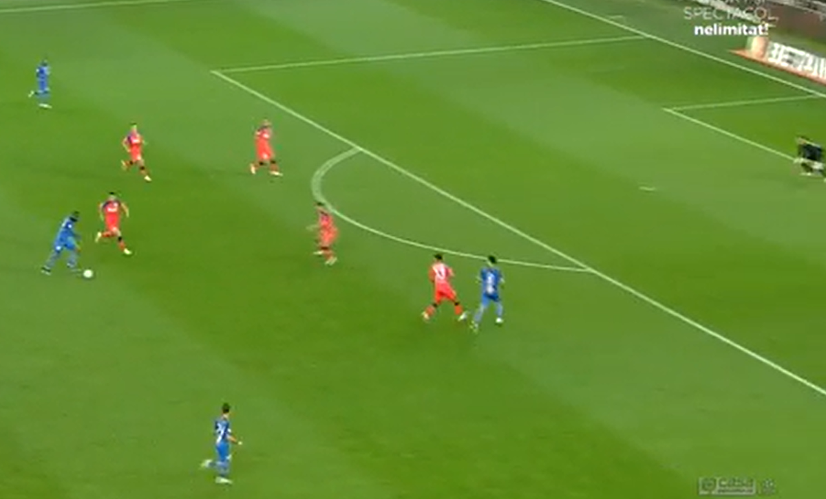 Erori în lanț la golul primit de Andrei Vlad: 3 gafe comise de FCSB