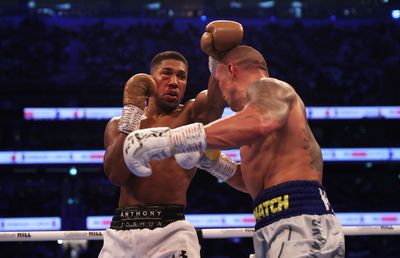 Luptă incredibilă pe stadionul lui Tottenham: Oleksandr Usyk e noul campion la categoria grea! L-a învins la puncte pe Anthony Joshua: „Șocant!”