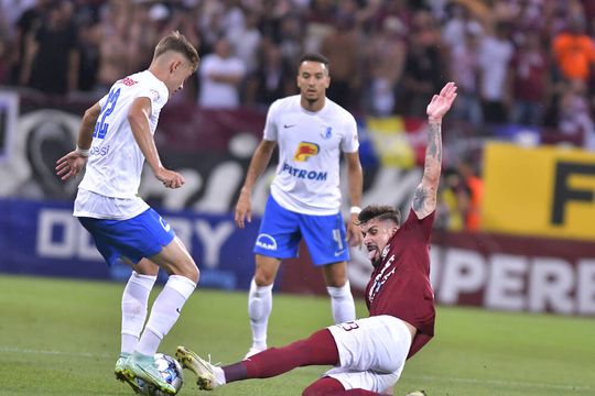 Luca Andronache (stânga), jucătorul Farului Constanța.
FOTO: Imago Images