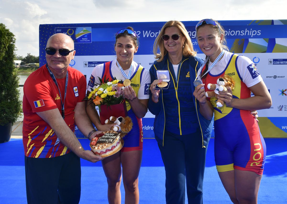 Strălucim din nou la Racice » Barca de 8+1 aduce României cea de-a patra medalie de aur de la Campionatele Mondiale + Uluitorul efort al Simonei Radiș