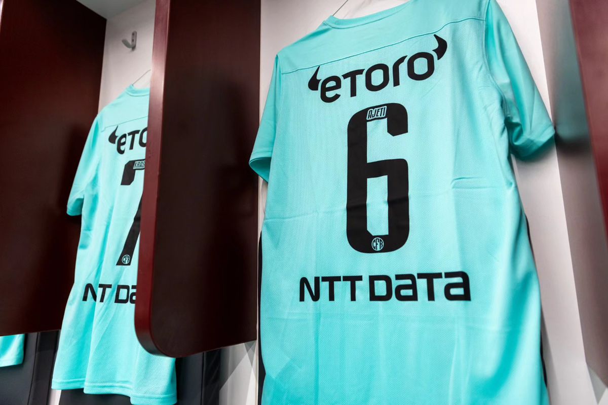 Imagini din vestiarul CFR-ului înaintea meciului cu Rapid