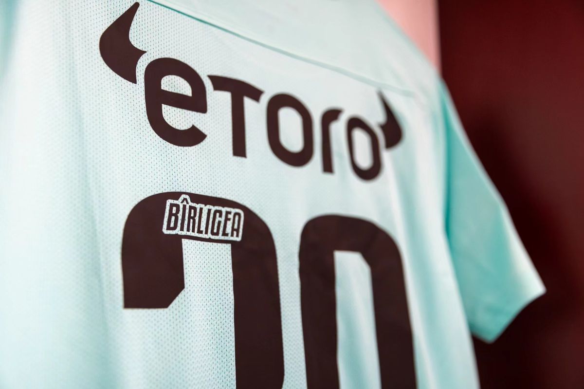 Imagini din vestiarul CFR-ului înaintea meciului cu Rapid