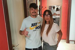 Apariție rară » „Vraciul” Marijana Kovacevic a apărut în fotografia fotbalistului român: „O să îi trag o săpuneală lui Cătălin!”