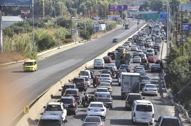 Oamenii fug din sudul Libanului / FOTO: Imago