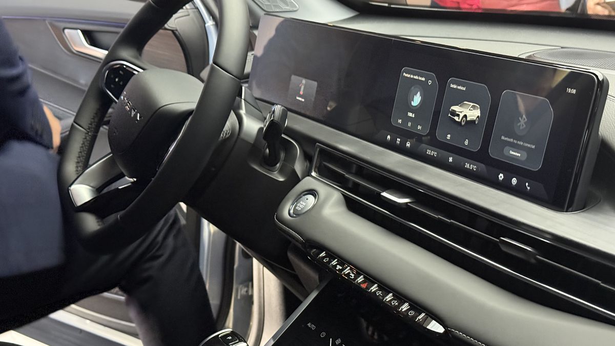 Mașina care schimbă regulile jocului: Românii își pot lua un SUV hibrid nou, mai ieftin decât Dacia Bigster