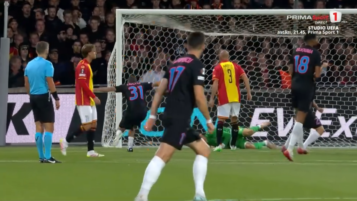 Golul marcat de David Miculescu în Go Ahead Eagles - FCSB