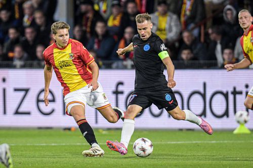 Darius Olaru în Go Ahead Eagles - FCSB / Foto: Imago Images