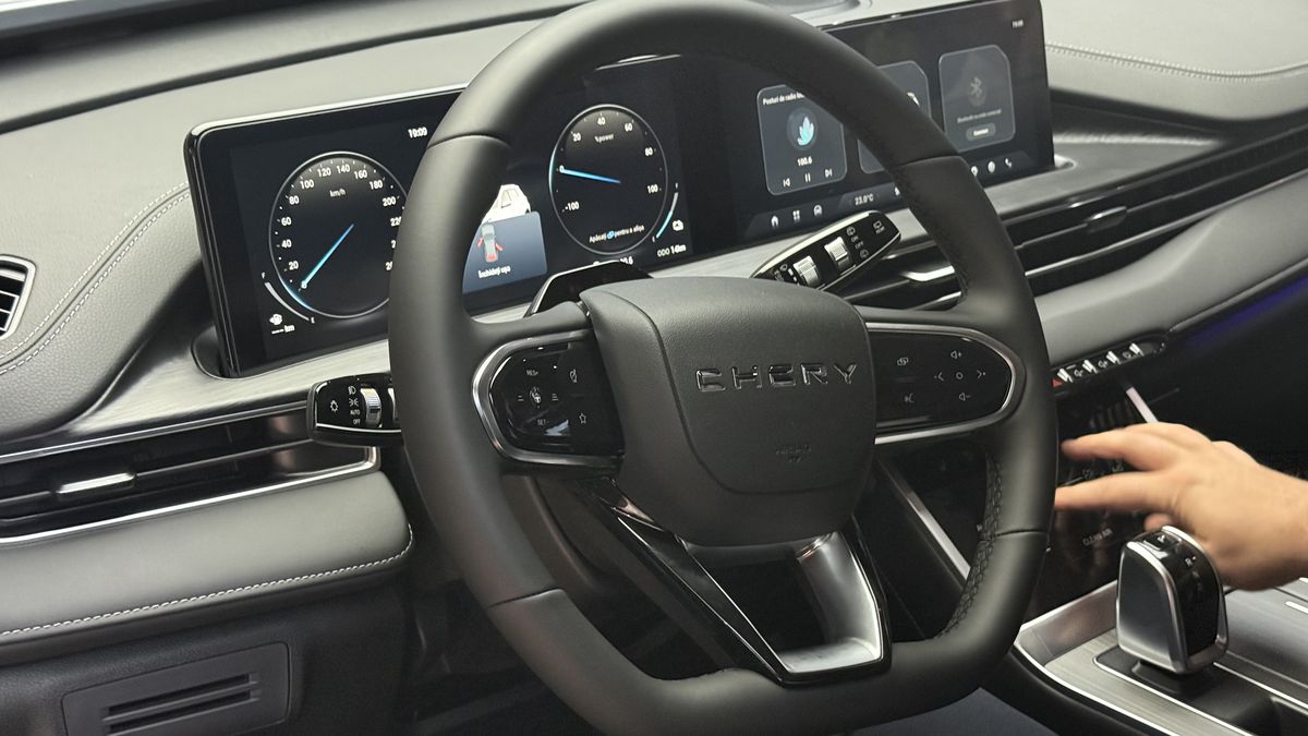 Mașina care schimbă regulile jocului: Românii își pot lua un SUV hibrid nou, mai ieftin decât Dacia Bigster