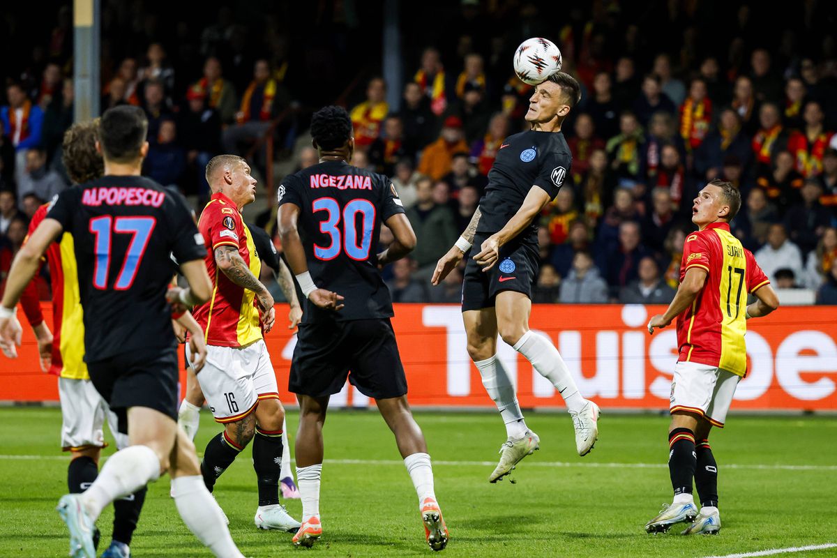 Doi jucători, OUT de la FCSB, chiar dacă au fost titulari în victoria cu Go Ahead Eagles » Gigi Becali e sigur: „N-am ce să fac”