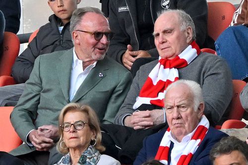 Foști coechipieri la Bayern și la naționala Germaniei, Karl-Heinz Rummenigge și Uli Hoeness sunt și acum în conducerea lui Bayern / Foto: Imago