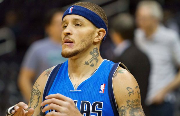 A câștigat 16.000.000 de dolari, iar acum cerșește dezorientat pe străzi! Imagini șocante cu fosta vedetă NBA