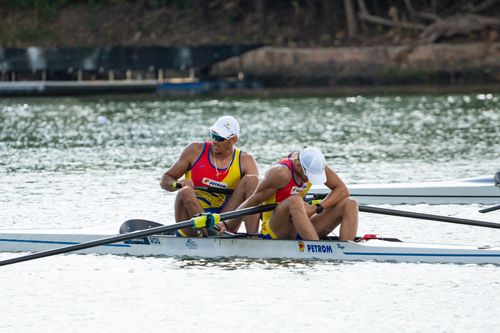 Florin Arteni, Florin Lehaci - argint dublu rame la CM 2025 Foto: FR Canotaj/Balint Czucz
