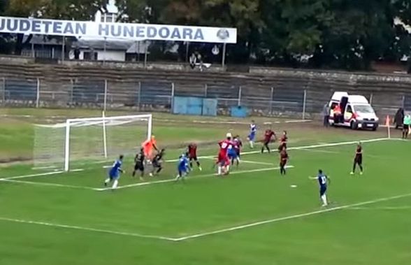 VIDEO Ce fază! Un portar român a marcat un gol de senzație în minutul 90+8