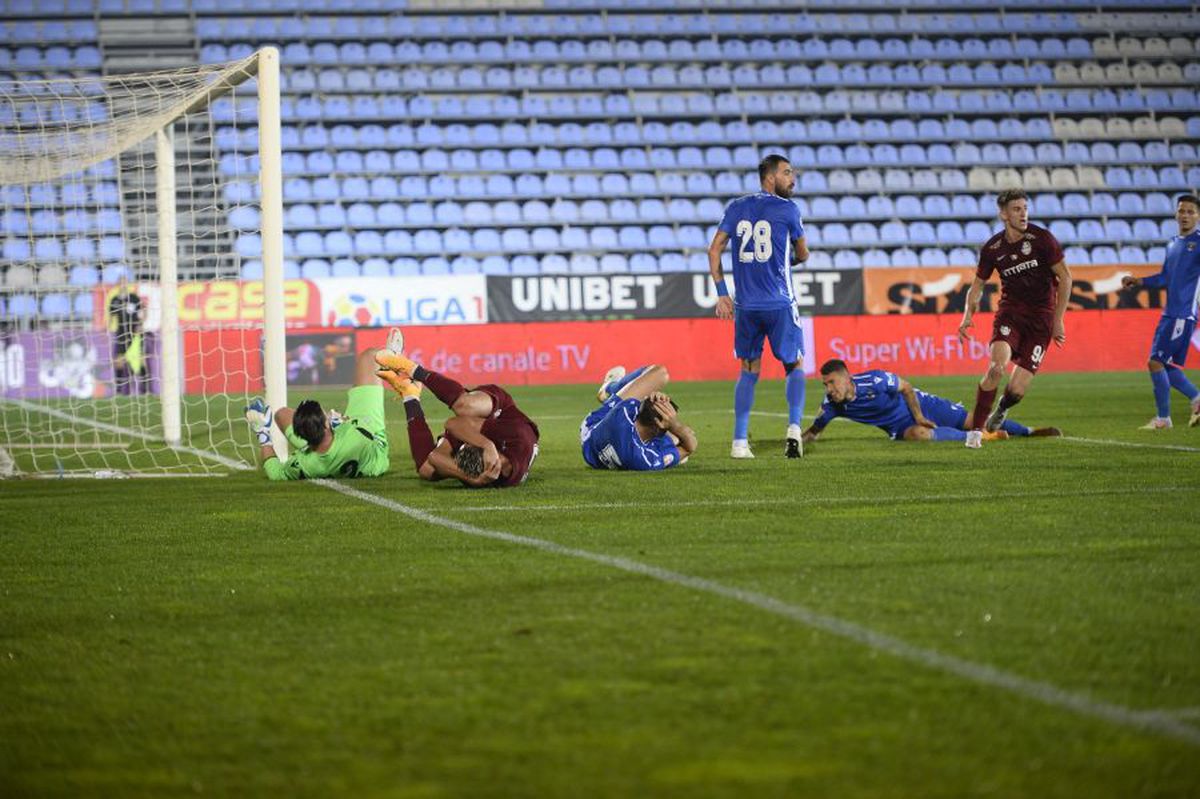 FC VOLUNTARI - CFR CLUJ 0-1. Nici suspendarea nu-l poate opri pe Dan Petrescu: „L-am auzit și din tribună!” 