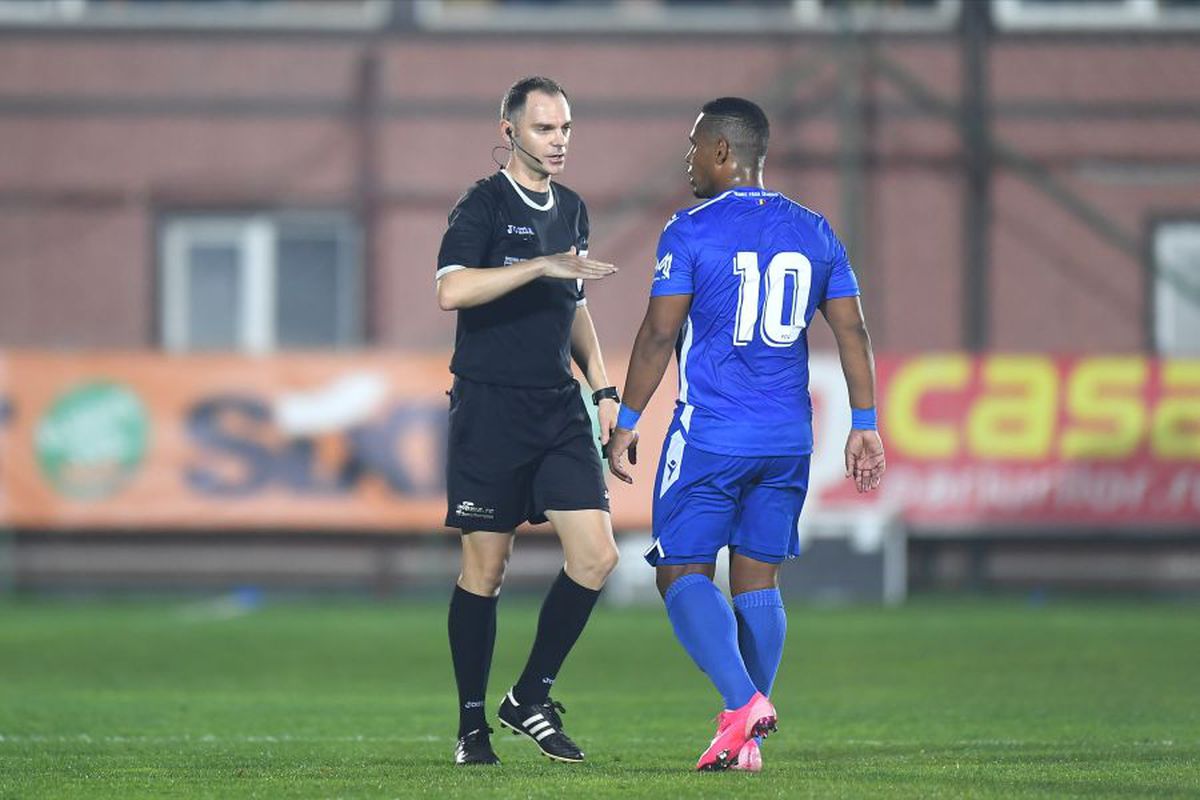 FC VOLUNTARI - CFR CLUJ 0-1. Nici suspendarea nu-l poate opri pe Dan Petrescu: „L-am auzit și din tribună!” 