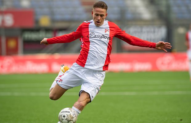 Dinamo poate bifa azi două transferuri » Soțiile lor sunt decisive