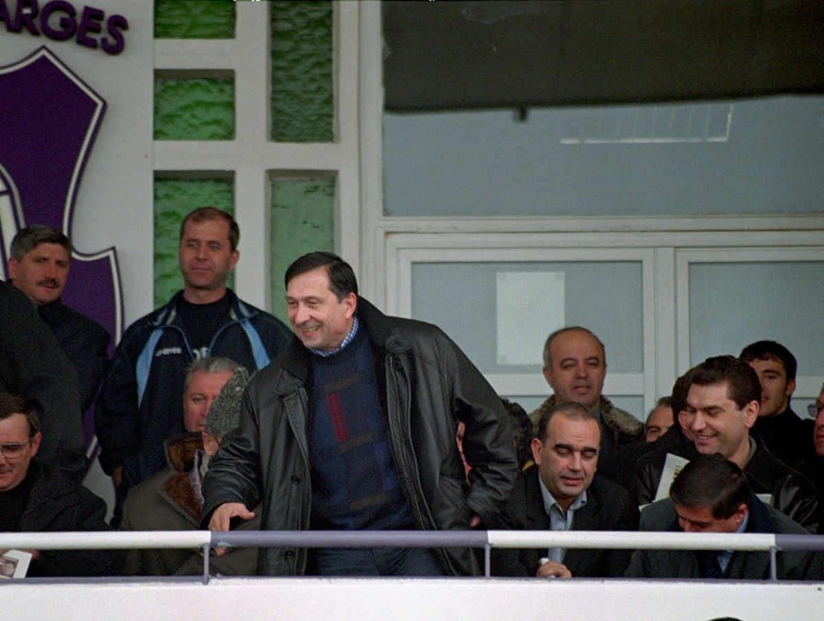 40 de ani de la debutul arbitrului Ion Crăciunescu în prima ligă: „Puteam muri acolo, m-au salvat Bölöni și doctorii de la Târgu Mureș!”