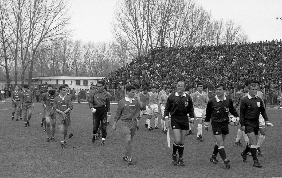 40 de ani de la debutul arbitrului Ion Crăciunescu în prima ligă: „Puteam muri acolo, m-au salvat Bölöni și doctorii de la Târgu Mureș!”