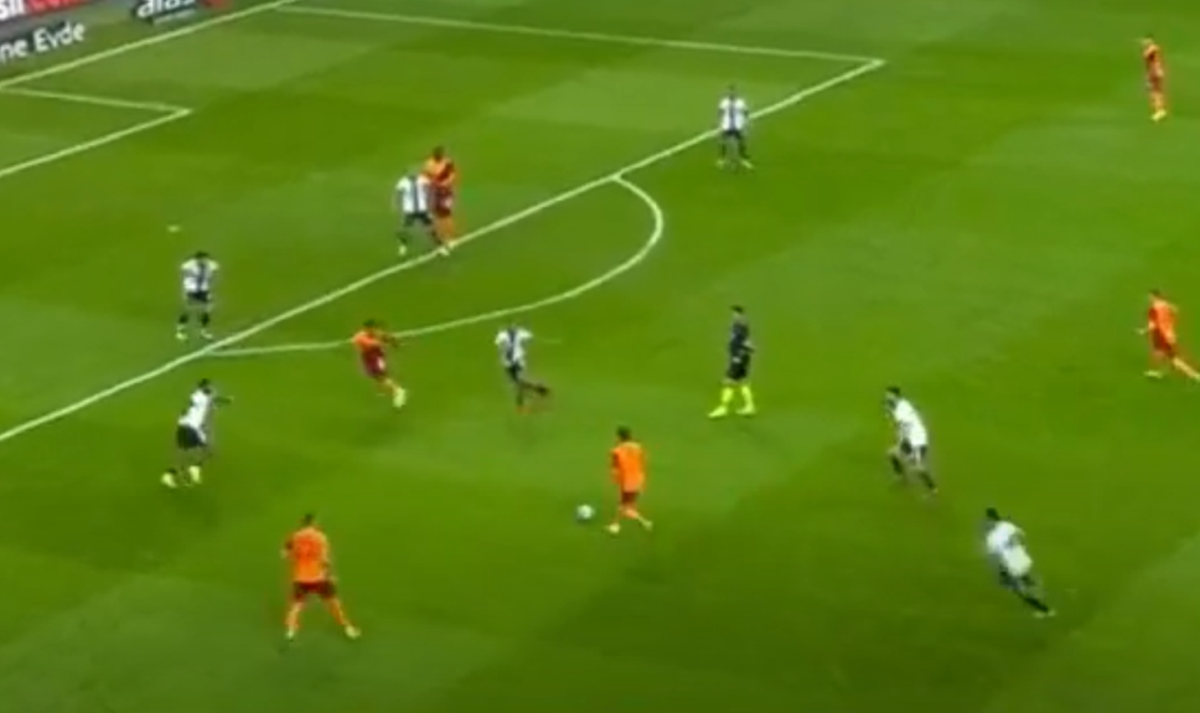 Cicâldău, gol superb în primul lui derby Beșiktaș - Galatasaray