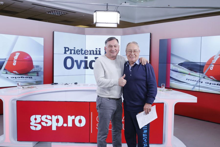 Ion Crăciunescu, alături de Ovidiu Ioanițoaia 40 de ani de la debutul arbitrului Ion Crăciunescu în prima ligă: „Puteam muri acolo, m-au salvat Bölöni și doctorii de la Târgu Mureș!”