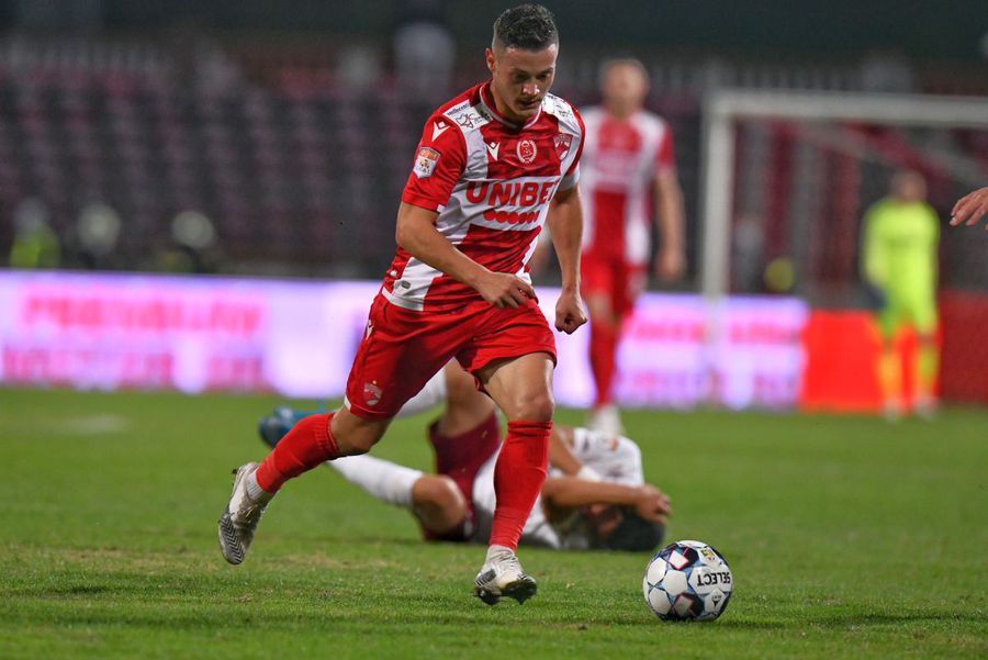 Torje se străduiește să fie model pentru mult mai tinerii și mai netalentații săi coechipieri de la Dinamo (foto: Cristi Preda) Timpul fără urme