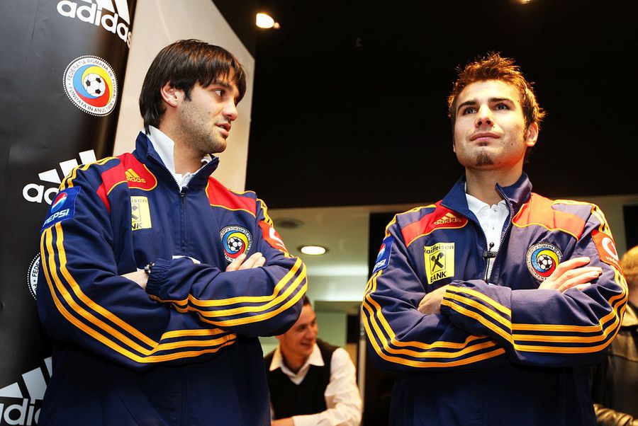 Cristian Chivu și Adrian Mutu, în cantonamentul naționalei României. FOTO: Arhivă GSP Ce a spus Adrian Mutu despre Cristi Chivu, în urma victoriei cu Juventus: „I-am dat un mesaj la 8:00. Are o datorie”