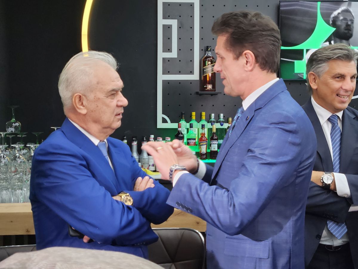 Anghel Iordănescu, năpădit de emoții la inaugurarea Muzeului Fotbalului: „Mă bucură contribuția lui Gică Popescu și că mi-am revăzut prietenii”