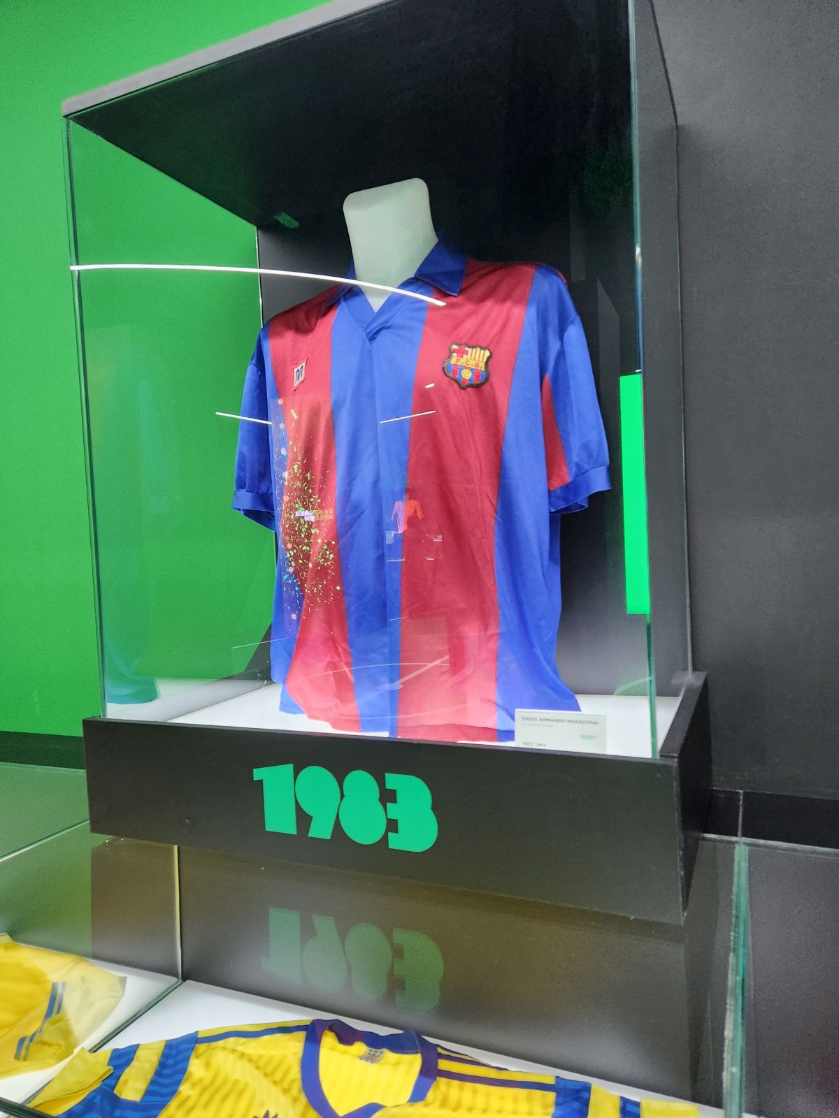 Muzeul Fotbalului, experiență spectaculoasă în inima Bucureștiului » Gică Popescu: „Am adus aici multe tricouri din colecția personală!”. Gazeta Sporturilor are un loc special