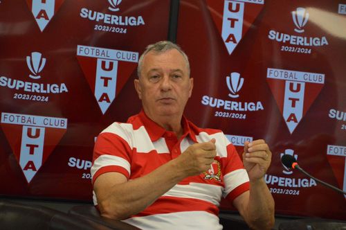 Mircea Rednic, antrenor UTA