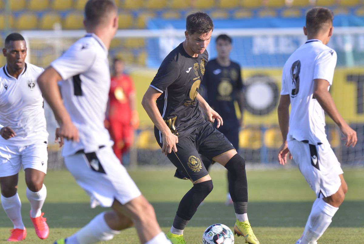 Luis Nițu - imagini cu fostul „wonder kid” al Universității Craiova