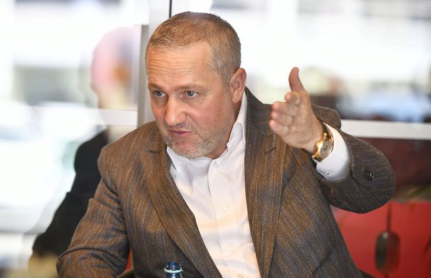 Cine o va conduce pe Universitatea Craiova în meciul cu Rapid » Motivul pentru care Mihai Rotaru nu poate numi un nou antrenor