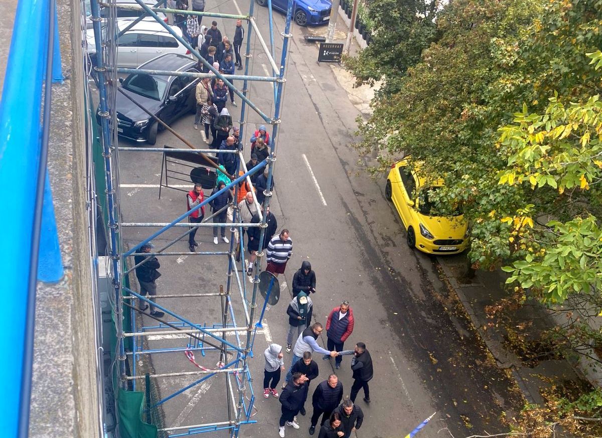 Interes uriaș pentru duelul FC Bihor - Dinamo, din Cupă » Cozi la case + Biletele online, vândute în mai puțin de 5 minute!