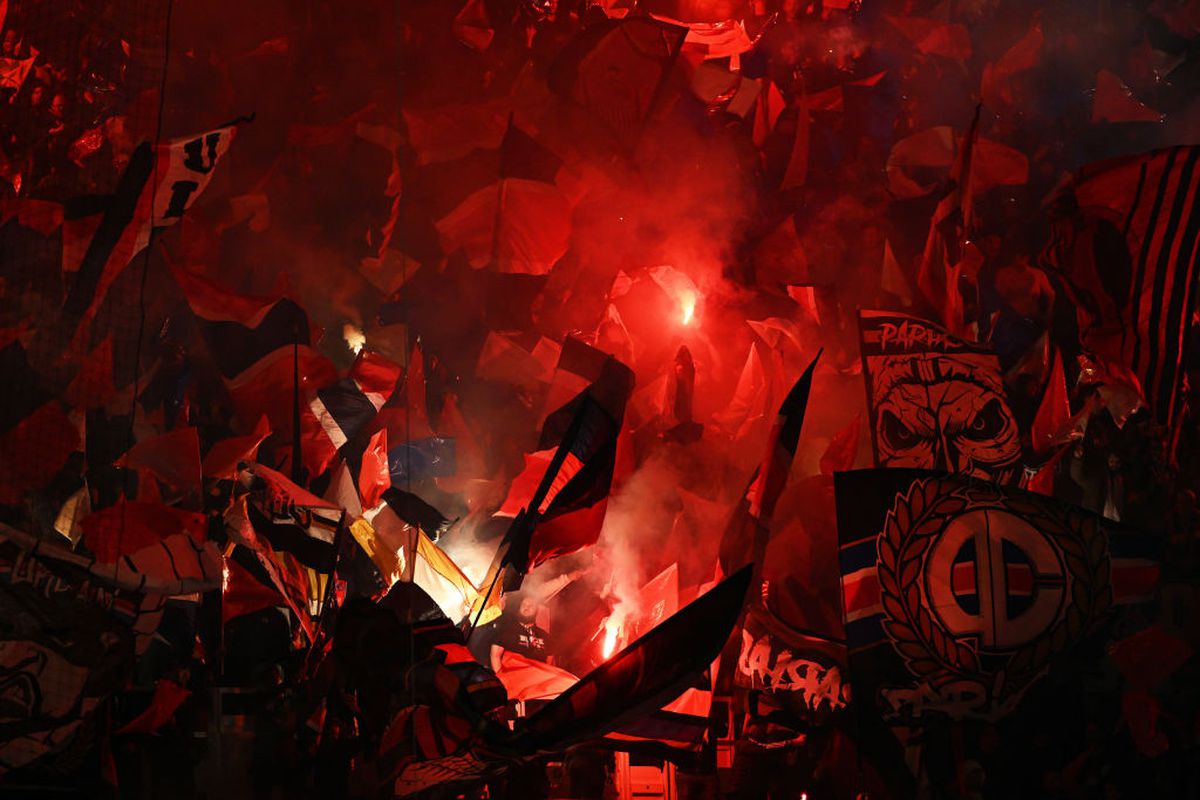 Ultrașii lui PSG, scenografie imensă la ambele peluze! „Diavolul milanez”, luat la țintă de un actor uriaș