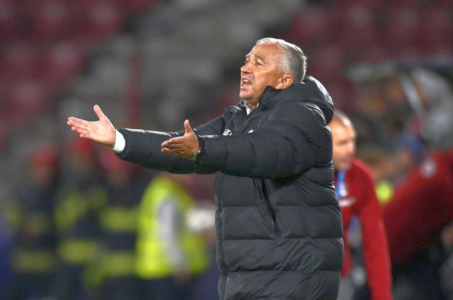 Gloria Buzău - CFR Cluj » Trupa lui Dan Petrescu are nevoie de puncte în drumul spre play-off! Echipele probabile + Cele mai bune cote