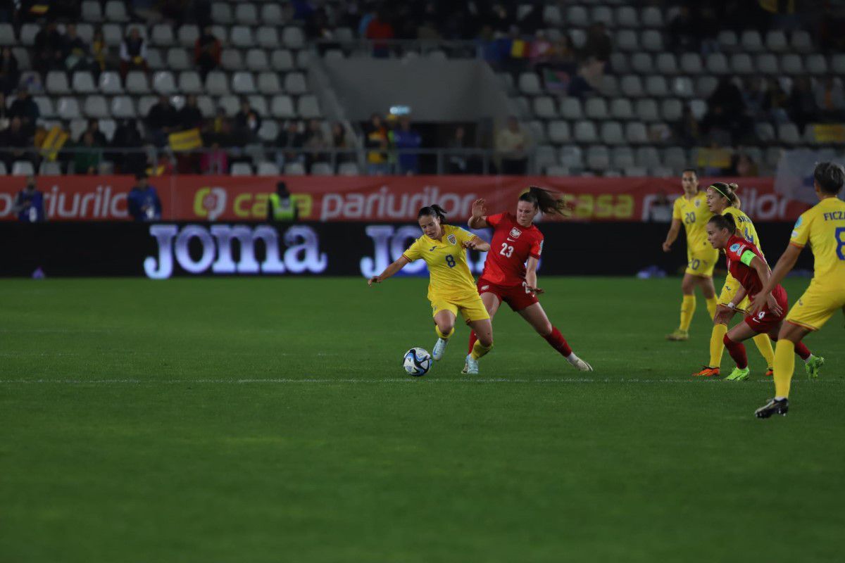 România - Polonia 1-2 » Cu 3.000 de oameni pe Arc, „tricolorele” au condus, dar au clacat pe final. Faza care a cântărit decisiv