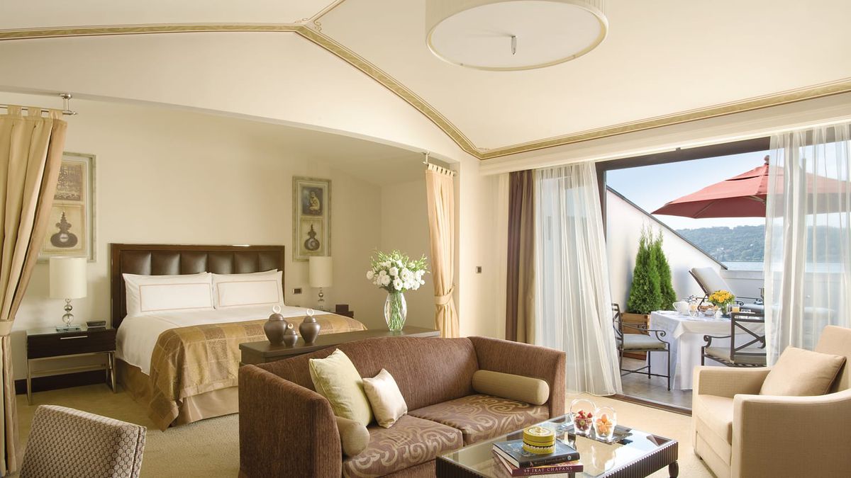 Four Seasons Hotel, casa lui Jose Mourinho în Istanbul