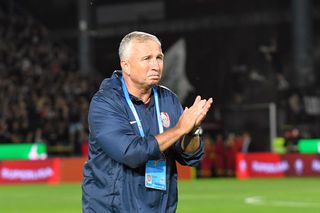 Fotografii de colecție cu Dan Petrescu în „războaiele” cu Dinamo! A năruit visul cel mare al „câinilor” + Cu părul în vânt, MM Stoica, prezent și el