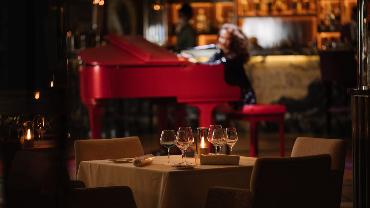 Four Seasons Hotel, casa lui Jose Mourinho în Istanbul