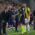 Jose Mourinho este trimis de arbitrul Clement Turpin în tribună / Foto: Imago