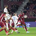 Sub 2.500 de oameni au fost în tribune în CFR - Farul / foto: Imago Images